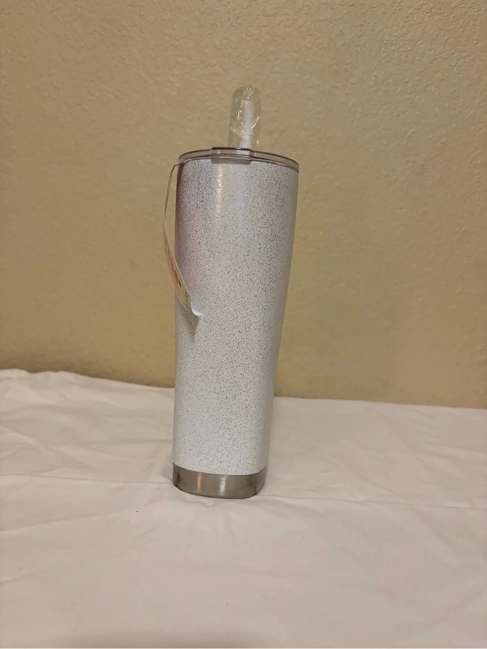 Dunkin' 24 oz Stainless Steel Insulated Tumbler White/Silver Glitter Lid Straw